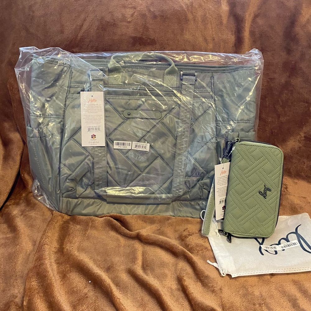 NWT Lug Cabby SE Tote & Whirly Wallet - Sage Green